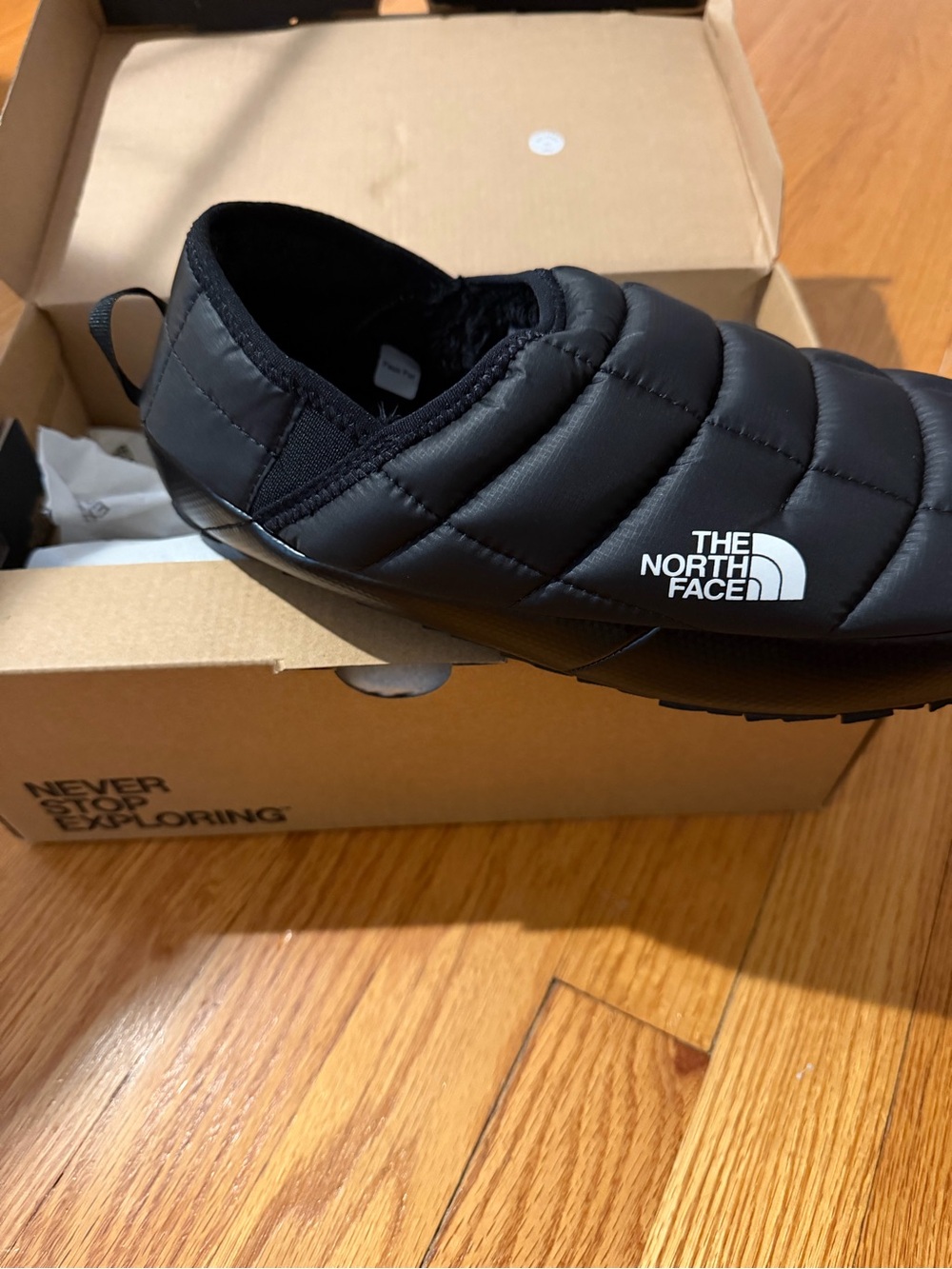 The North Face Men’s ThermoBall Traction Mule V Slippers - Picture 4 of 5